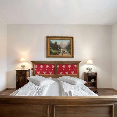 Au Petit Chevrot - Garden אאוסטה