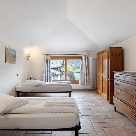 Au Petit Chevrot - Garden Apartament *